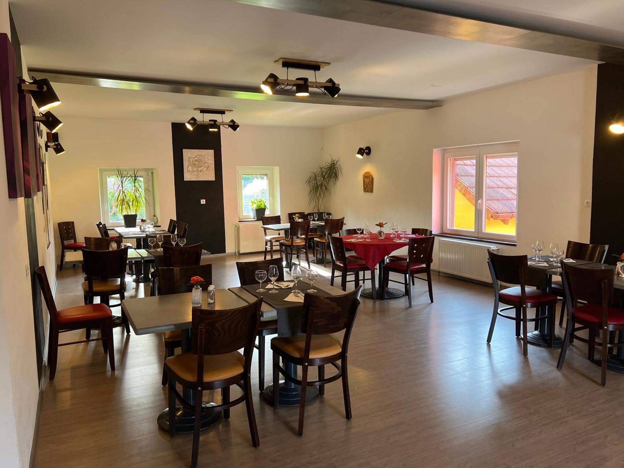 Auberge Restaurant La Roseraie Grandrupt Esterno foto